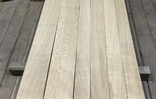 sample picture of white oak wood